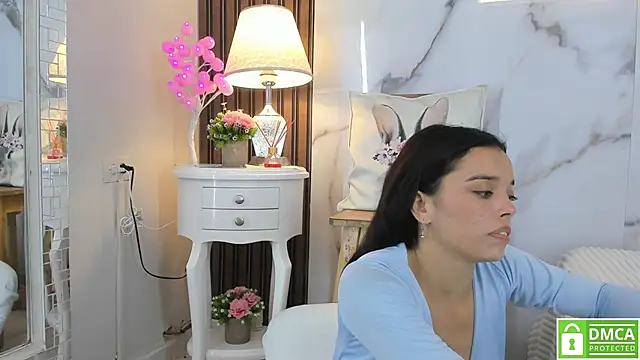 hannahill69 online show from January 22, 7:25 am