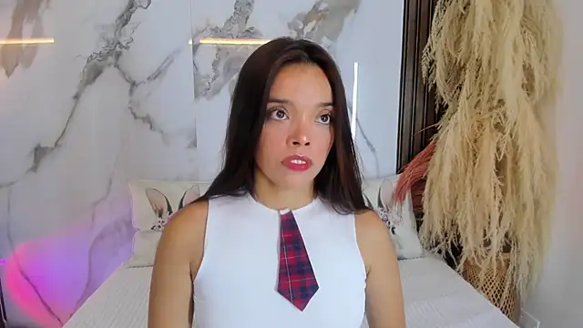 hannahill69 online show from October 8, 4:54 am