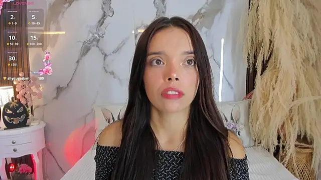 hannahill69 online show from October 17, 4:48 am