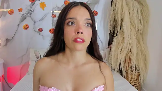 hannahill69 online show from October 29, 5:10 am