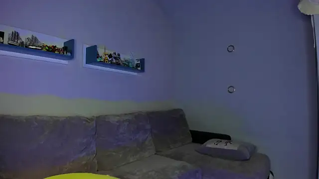 CassiaBlade1 online show from December 3, 9:45 pm