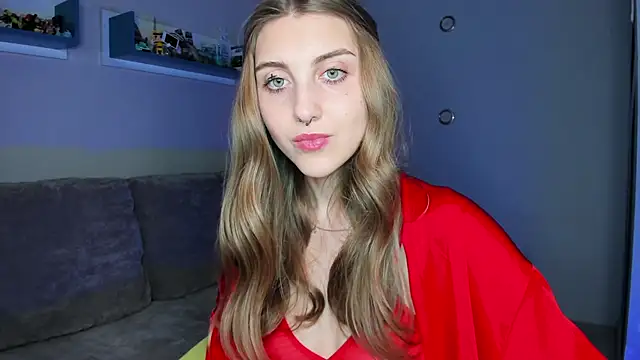 CassiaBlade1 online show from December 5, 7:06 pm