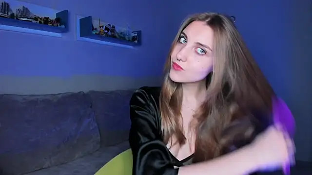 CassiaBlade1 online show from December 7, 7:21 pm