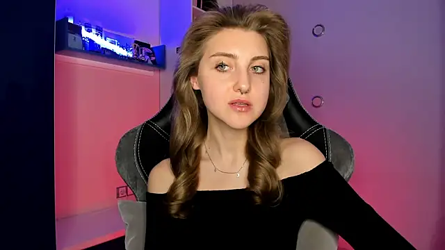 CassiaBlade1 online show from March 6, 7:10 pm