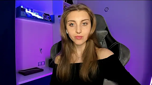 CassiaBlade1 online show from March 7, 7:16 pm