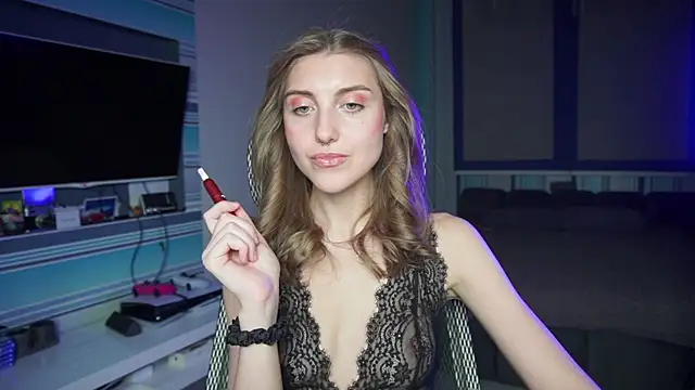 CassiaBlade1 online show from October 13, 4:40 pm