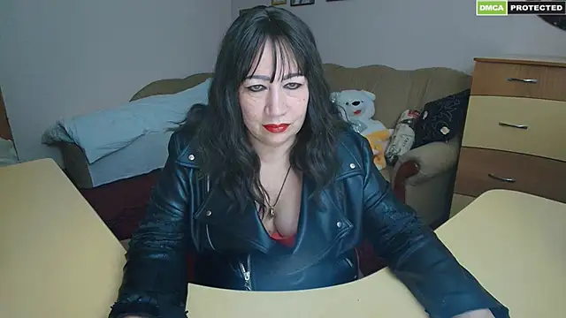 Lucretia Goldi  online show from March 6, 7:32 pm