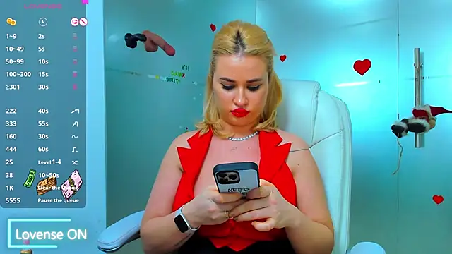 sassy madeline online show from December 17, 11:27 pm