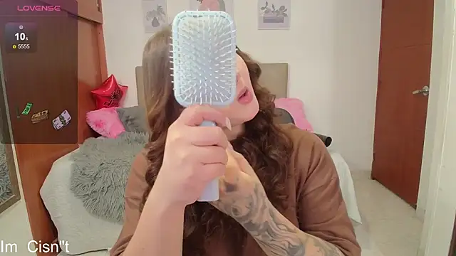 Miley Baker online show from January 31, 1:02 pm