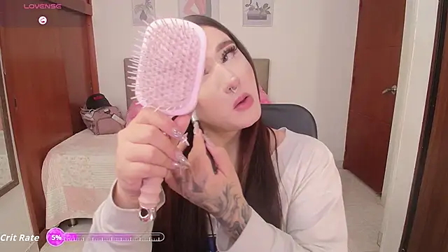 Miley Baker online show from November 29, 3:37 pm