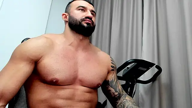 MuscleJohn online show from December 1, 9:26 pm