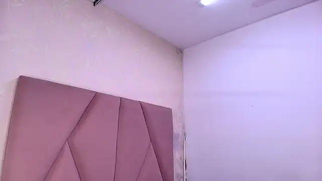 lay navas online show from September 11, 7:14 pm