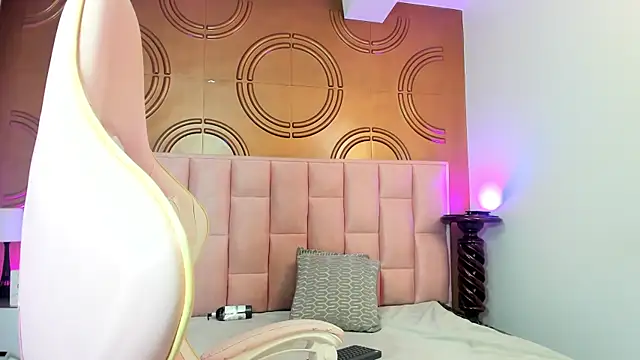 valeriaa19 online show from March 6, 9:03 am