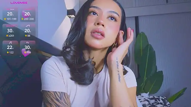 Mia Tin online show from November 7, 5:35 pm