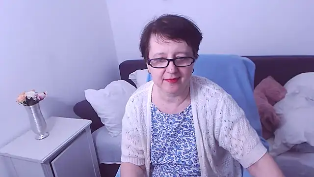 ChristaRose online show from January 10, 4:22 am