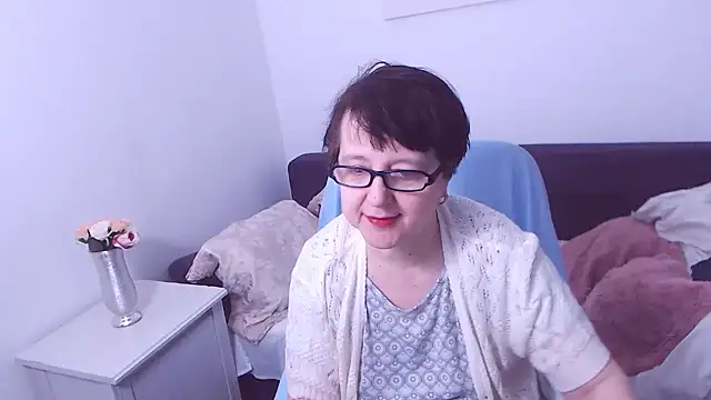 ChristaRose online show from February 14, 3:43 am