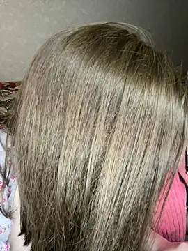 Snapshot of HellMoor chatting on January 19, 10:50 am HellMoor online show from January 19, 10:50 am