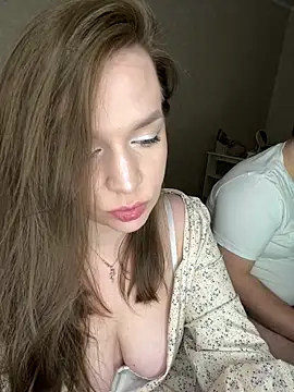 Snapshot of HellMoor chatting on January 23, 5:52 pm HellMoor online show from January 23, 5:52 pm