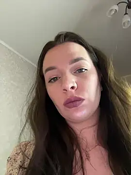 Snapshot of HellMoor chatting on February 8, 9:56 am HellMoor online show from February 8, 9:56 am