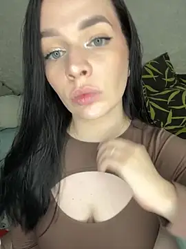 Snapshot of HellMoor chatting on September 8, 4:50 pm HellMoor online show from September 8, 4:50 pm