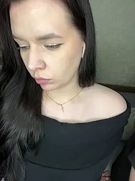 Snapshot of HellMoor chatting on September 22, 6:15 am HellMoor online show from September 22, 6:15 am