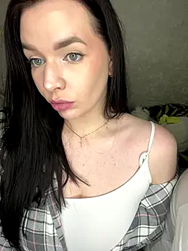 Snapshot of HellMoor chatting on September 27, 1:05 pm HellMoor online show from September 27, 1:05 pm