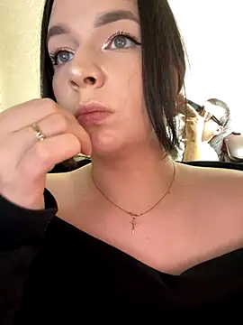 Snapshot of HellMoor chatting on October 13, 4:51 pm HellMoor online show from October 13, 4:51 pm