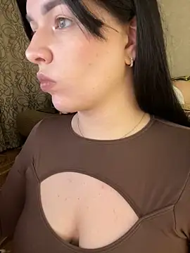 Snapshot of HellMoor chatting on October 19, 9:59 pm HellMoor online show from October 19, 9:59 pm