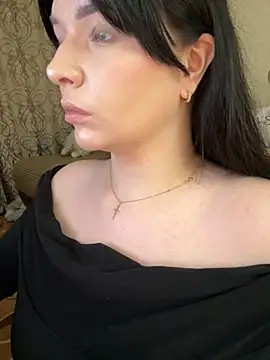 Snapshot of HellMoor chatting on November 30, 9:08 pm HellMoor online show from November 30, 9:08 pm