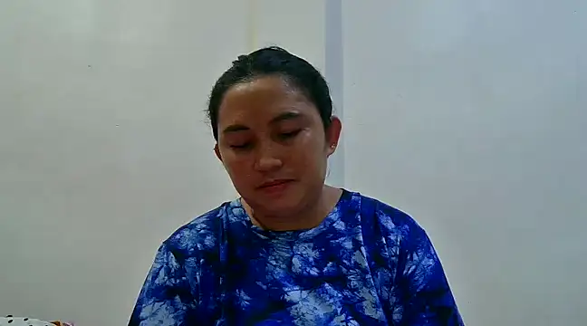 LalaiAsian online show from December 8, 3:24 pm