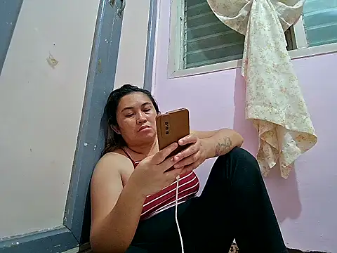 LalaiAsian online show from September 9, 7:35 pm