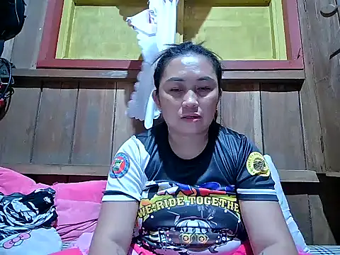 LalaiAsian online show from November 13, 9:41 am