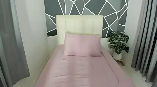 Sweethonjane online show from December 18, 10:57 pm