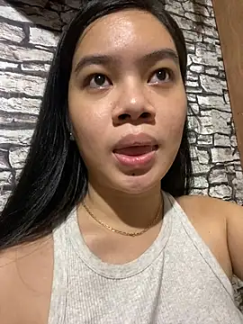 Hebefemme online show from February 23, 8:17 am