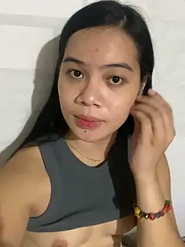 Hebefemme online show from March 3, 8:27 am