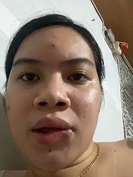 Hebefemme online show from March 7, 1:40 pm