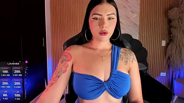 Snapshot of karol_green_ chatting on September 23, 2:25 am karol green online show from September 23, 2:25 am