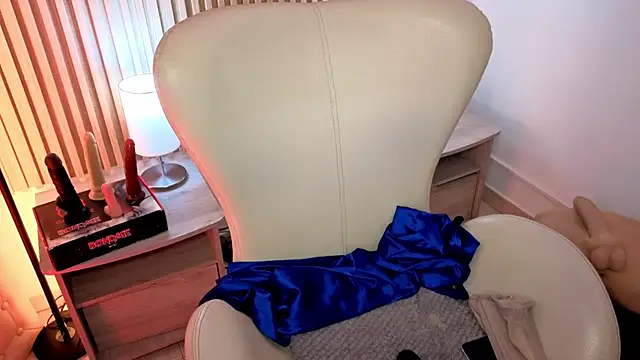 MarianL0ve online show from October 4, 10:46 am