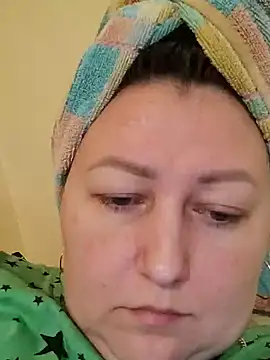 Rini333 online show from February 6, 2:04 pm