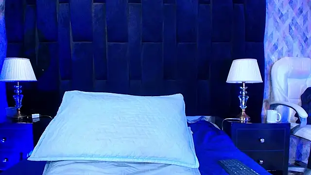 Snapshot of shelsyloreds chatting on January 30, 11:55 am shelsyloreds online show from January 30, 11:55 am