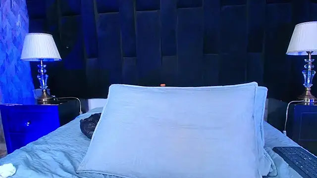 Snapshot of shelsyloreds chatting on January 31, 6:25 pm shelsyloreds online show from January 31, 6:25 pm