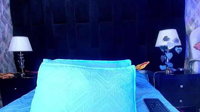 Snapshot of shelsyloreds chatting on February 20, 11:53 am shelsyloreds online show from February 20, 11:53 am