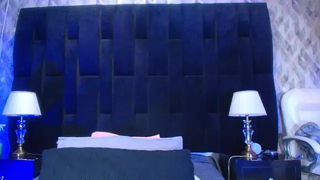 Snapshot of shelsyloreds chatting on March 12, 11:53 am shelsyloreds online show from March 12, 11:53 am