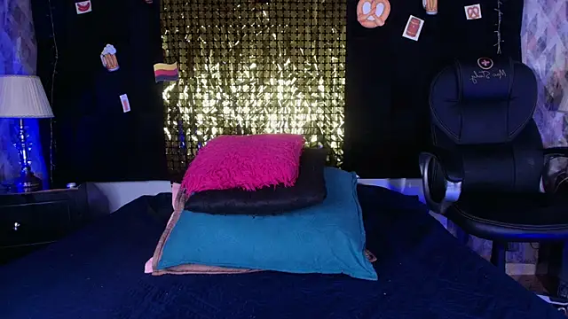 Snapshot of shelsyloreds chatting on September 20, 11:55 am shelsyloreds online show from September 20, 11:55 am