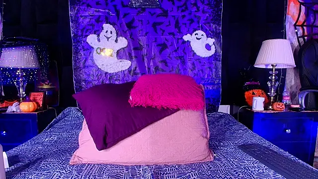 Snapshot of shelsyloreds chatting on October 14, 11:55 am shelsyloreds online show from October 14, 11:55 am