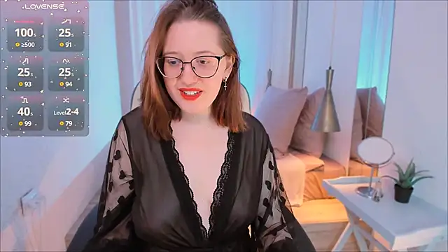 Snapshot of Charmy_Gracy chatting on February 28, 6:43 am Charmy Gracy online show from February 28, 6:43 am