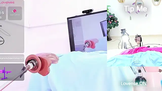 naty girl  online show from March 15, 5:19 am