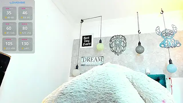 Rebeca xs online show from October 27, 7:56 am