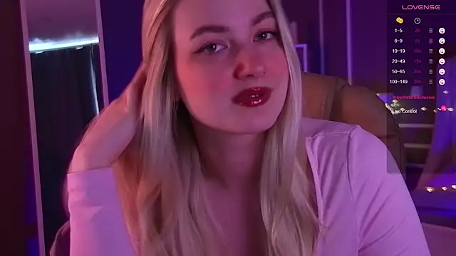 Snapshot of elinanortas chatting on March 19, 4:14 am elinanortas online show from March 19, 4:14 am