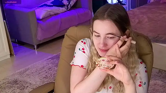 Snapshot of elinanortas chatting on October 9, 1:14 am elinanortas online show from October 9, 1:14 am